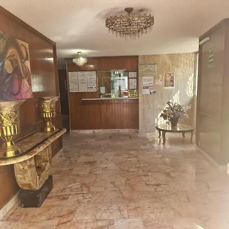 Hotel Polly-2