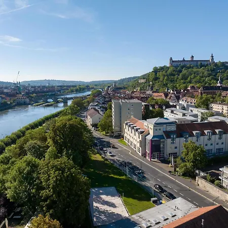 Mercure Hotel Wuerzburg Am Mainufer-3