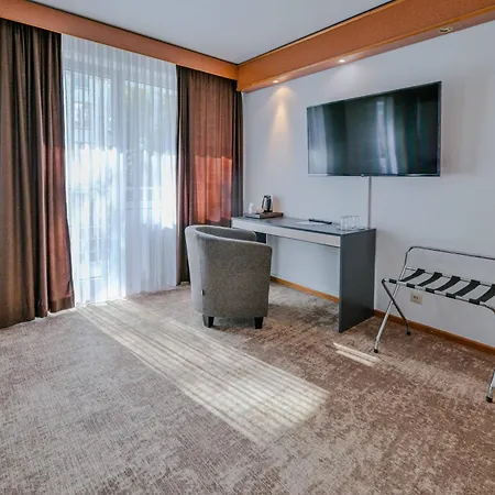 Hotel Mondial Comfort - Frankfurt City Centre-2