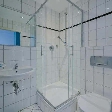 Hotel Mondial Comfort - Frankfurt City Centre-3