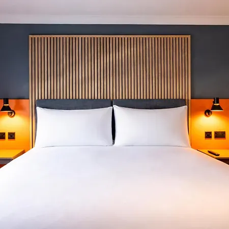 Village Hotel Birmingham Walsall-2