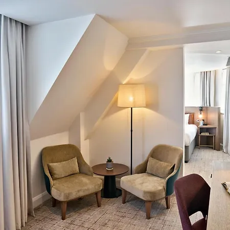 Radisson Blu Hotel, London Tottenham Court Road-3