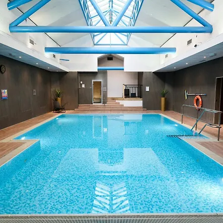 Sandman Signature London Gatwick Hotel-2