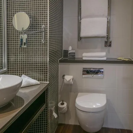 Doubletree By Hilton Stratford-Upon-Avon, United Kingdom-2