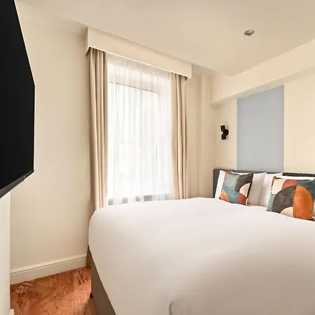 London Bloomsbury Square Hotel By Ihg-3