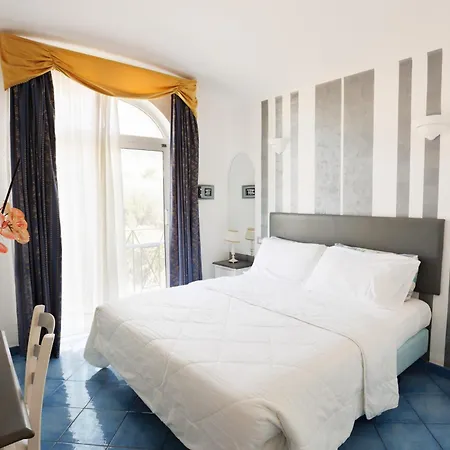 Hotel Bussola-2