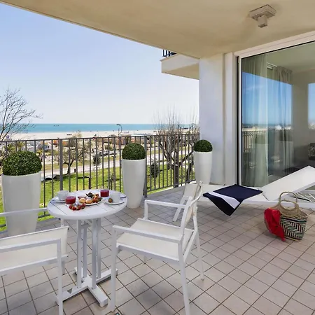 Mercure Rimini Lungomare-2