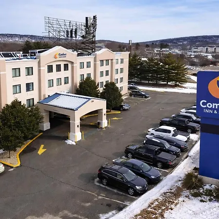 Comfort Inn & Suites Meriden East-2