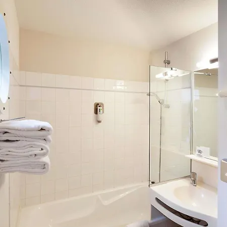 Ibis Styles Ouistreham-3