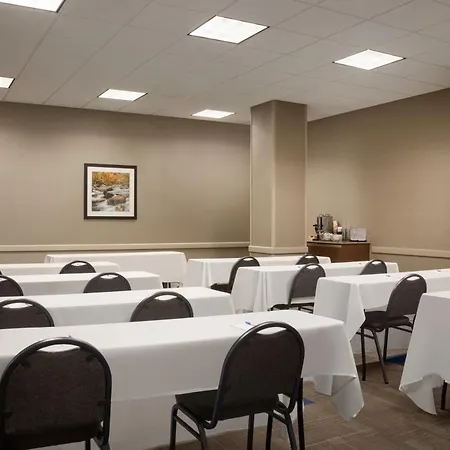 Comfort Inn & Suites Presidential-2