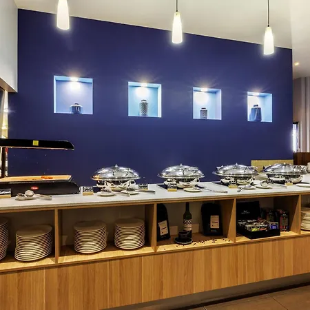 Novotel Darwin CBD-3