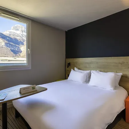 Ibis Styles Crolles Grenoble A41-2