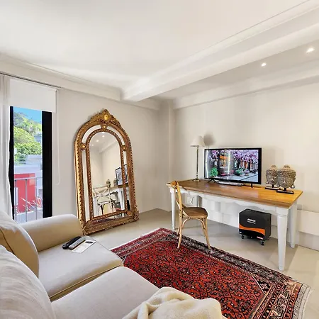 Rouge On Rose Boutique Hotel-3