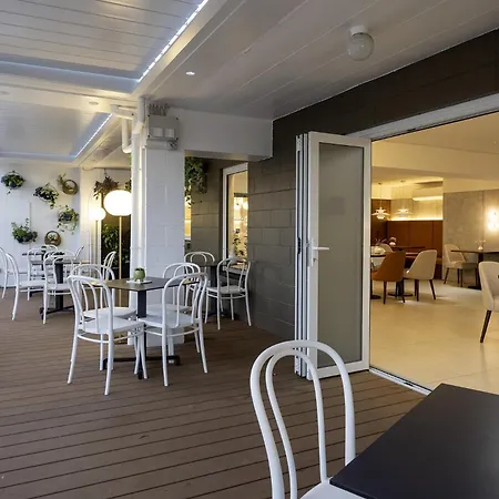 Best Western Newmarket Inn&Suites-2