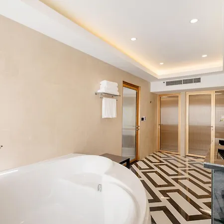 โรงแรมแม่น้ำ รามาดาพลาซา-2