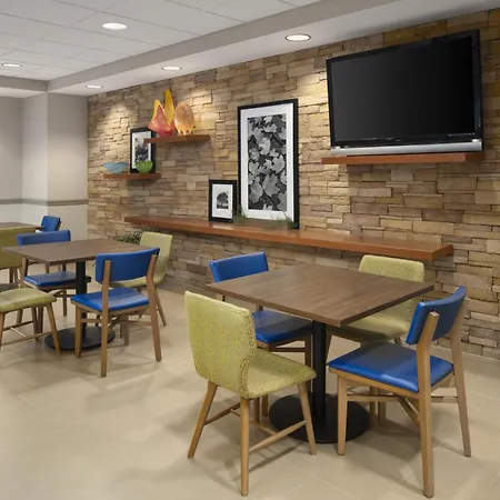 Hampton Inn Elmira/Horseheads-2