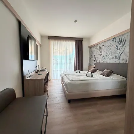 Hotel Villa Letizia-2