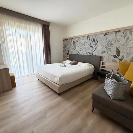 Hotel Villa Letizia-3