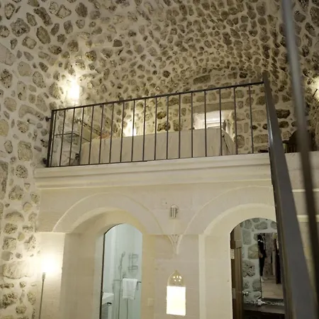 Kasr-I Nehroz Hotel-2