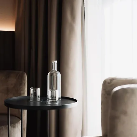 Hotel Maria Theresia Adults-Only-3