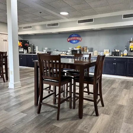 Baymont By Wyndham Montgomery Al-2
