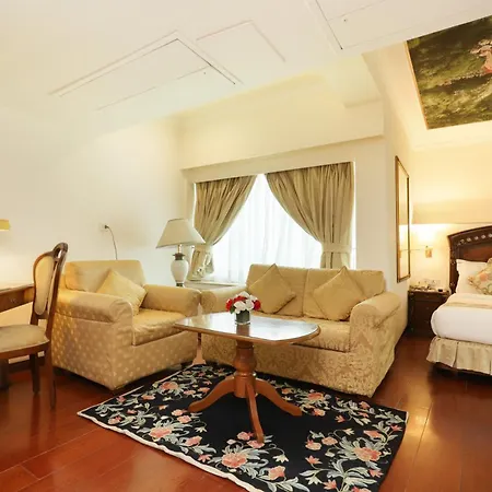 Hotel The Royal Plaza-2