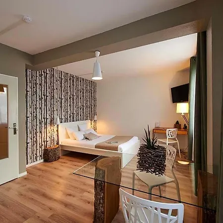 L'aparthoteL LhL-2