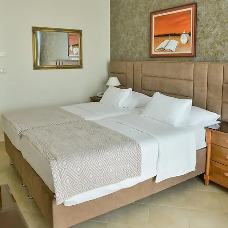 Mediteran Hotel & Resort-2