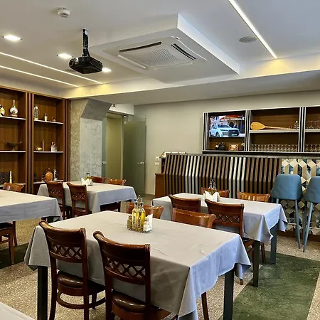 Lira Pacific Aparthotel-2