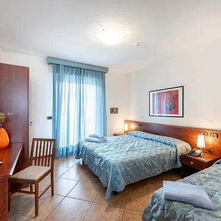 Olimpia Hotel & Aparthotel-3