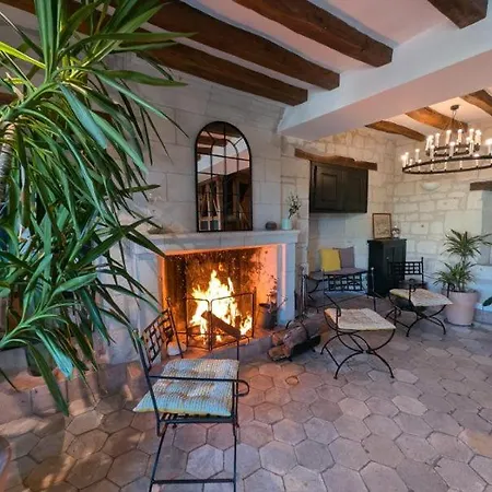 Logis Hotel Le Bussy-3