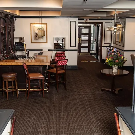 Dunhill Hotel-3