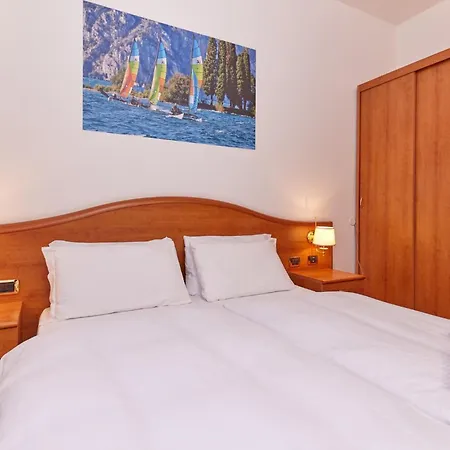 Beach Hotel Rosa-3