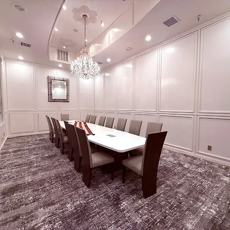 Ramada By Wyndham Tukwila Southcenter-3