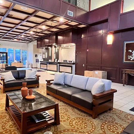 Ramada By Wyndham Tukwila Southcenter-2