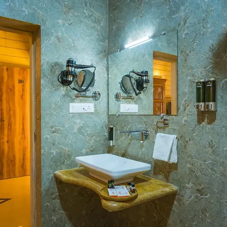 Hotel Golden Haveli-3