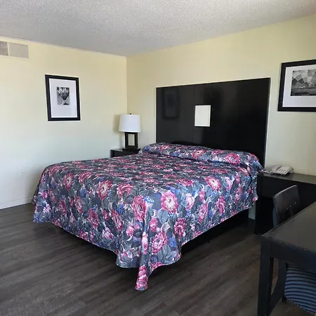 Economy Inn-3