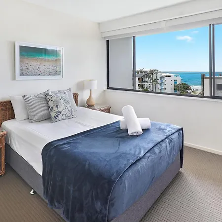 Kings Row Apartments-3