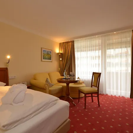 Hotel Schweizer Hof Thermal und Vital Resort-2