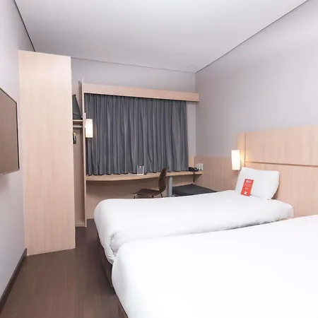 Ibis Medellin-3