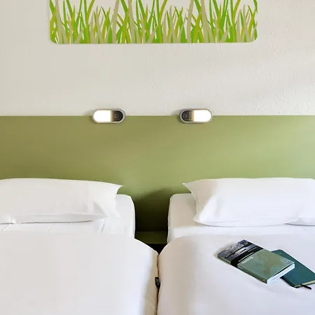 Ibis Budget Newport-2