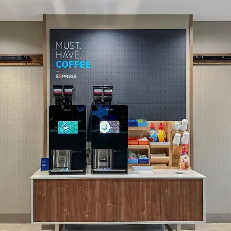 Holiday Inn Express & Suites Terre Haute By Ihg-2