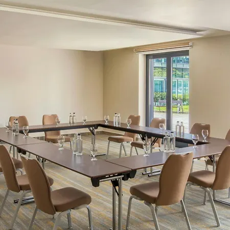 Four Points By Sheraton Kecskemet Hotel And Conference Center-2