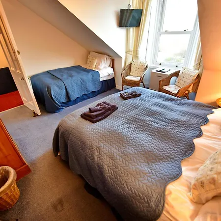 Burnside Guest House-3