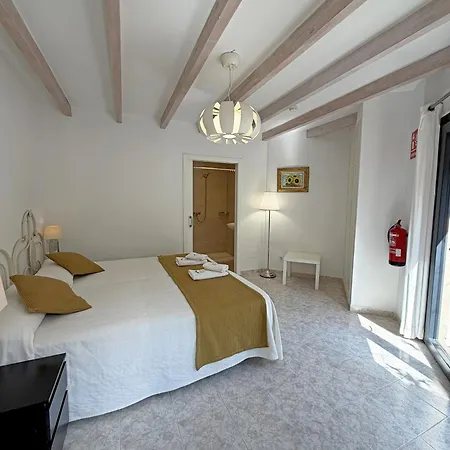 Hostal Villa Verde-Adults Only-2