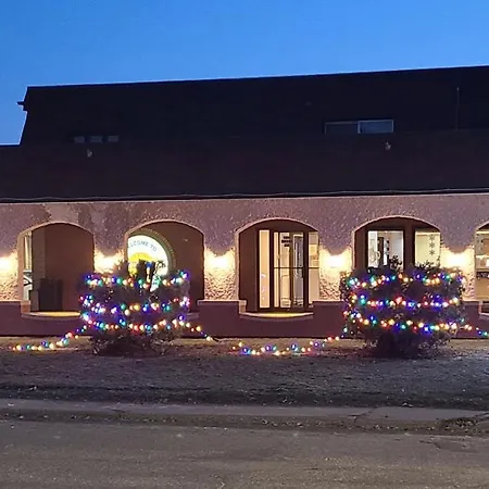 Colonial Inn-3