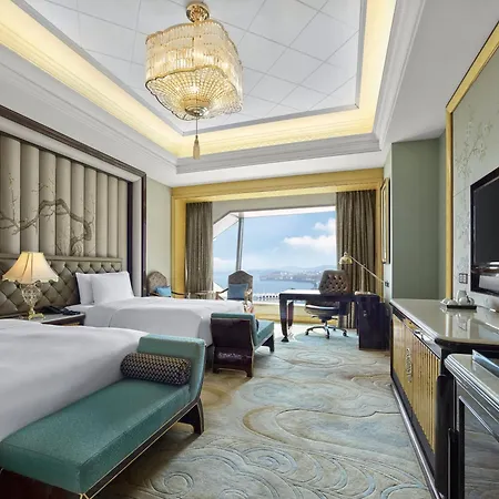 Wanda Reign Wuhan-2