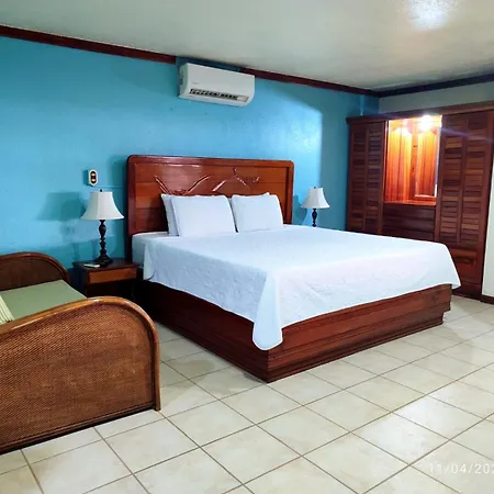 Fish Hook Marina Hotel-2