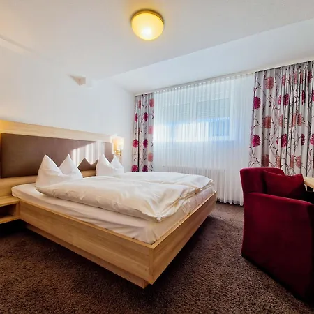 Blume Hausach I Hotel&Restaurant-2
