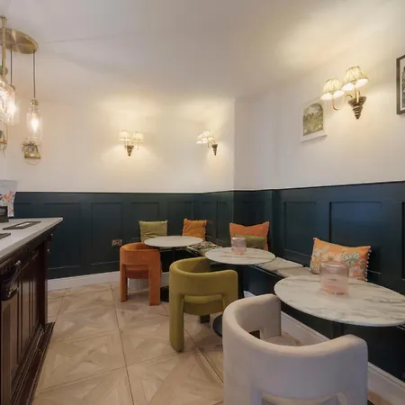 Florence Gardens Boutique Hotel And Restaurant-3